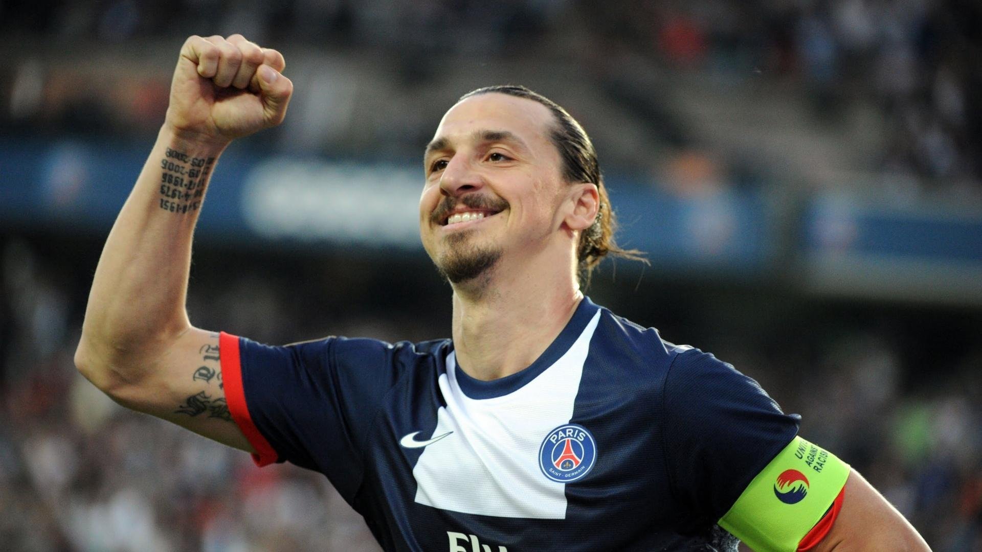 覆盖足球-美网最新形势：迈阿密热火高居榜首，曼联强势追赶，冠军归属成迷